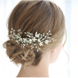 H�rn�le med perler og metalblomster