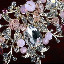 Tiara med Pinkfarvede Krystaller 