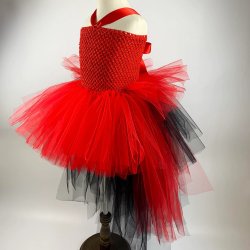 Djvlekjole med tilbehr