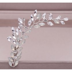 H�rclip-s�t med opalhvide og klare krystaller