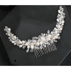 H�rkam med ferskvandsperler og klare krystaller