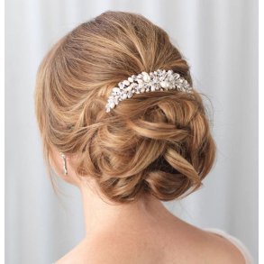 Hrkam med ferskvandsperler og klare krystaller