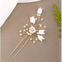 H�rn�l med porcel�nsblomster og perler