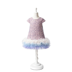  Jule/Nytrskjole med pailletter og tyl sart pink/regnbue