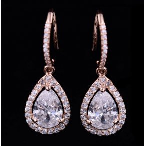 Krystal reringe Elena Rosaguld