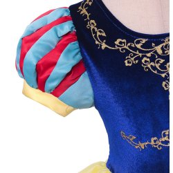 Snehvide kjole inkl. kappe